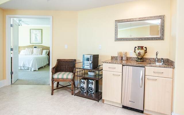 Crb0311 3 Bedroom Condo