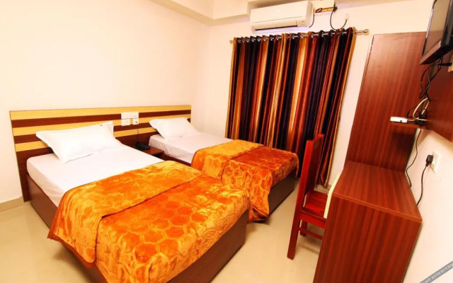 Puthens Capitol Inn; Ernakulam by OYO