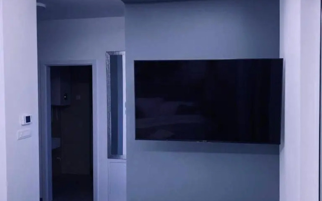 Jacuzzi Apartment Code 96