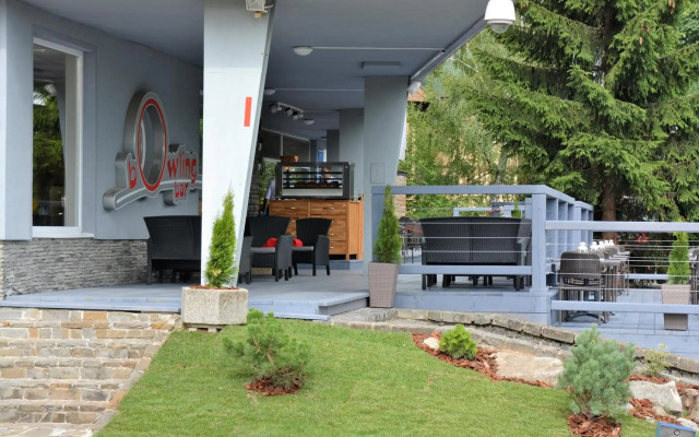 Atrium Hotel