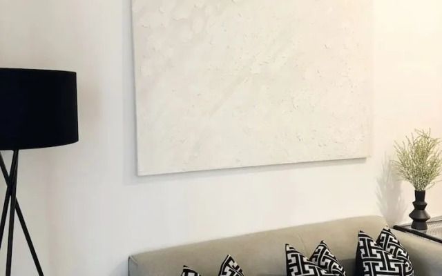 London Stylish 1 Bedroom Apartment With Garden