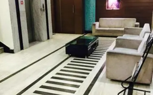 Iroomz Vaishali Residency