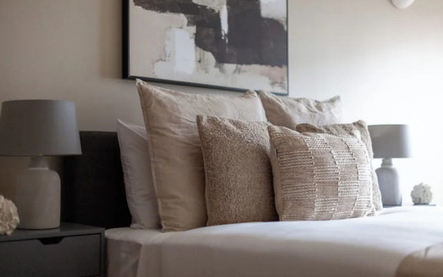Modern Dalston Apartment
