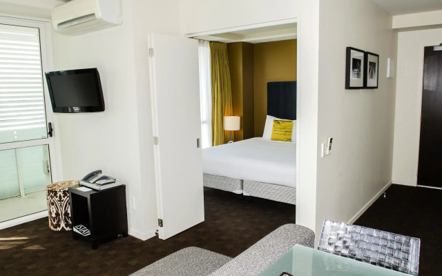 The Quadrant Hotel & Suites