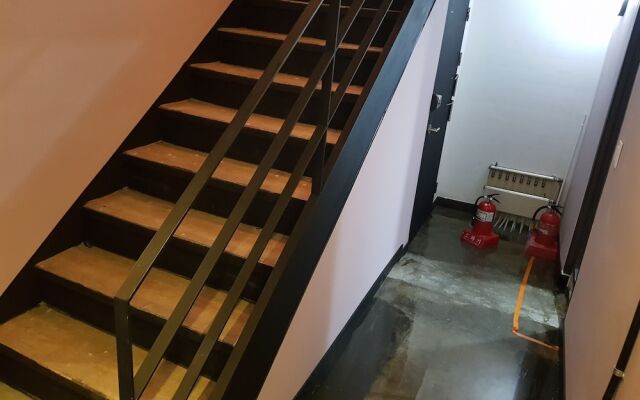Inno Guesthouse & Bar Hongdae - Hostel