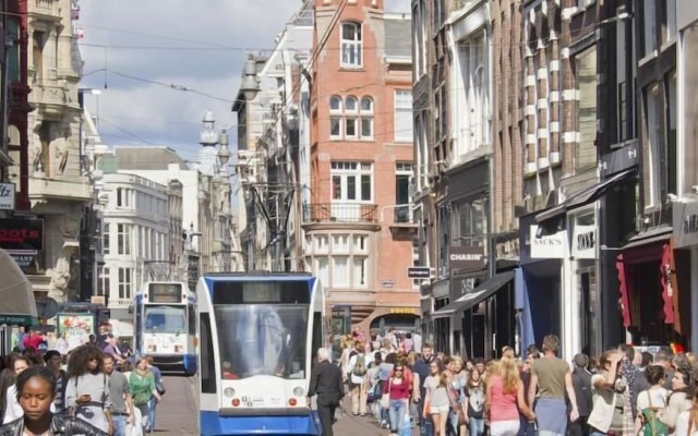 Crossroads Hostel Amsterdam
