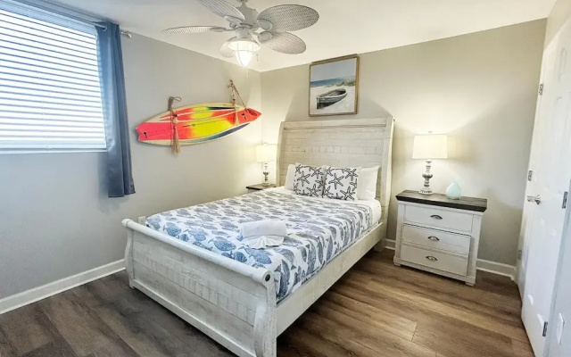 Sterling Beach #602
