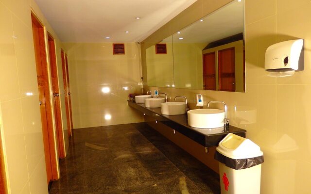 Pohseen Hotel