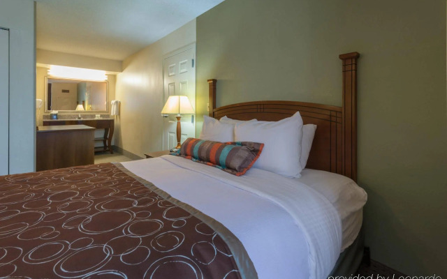 Staybridge Suites Memphis - Poplar Ave East by IHG