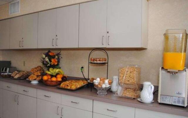 Rodeway Inn Willington North