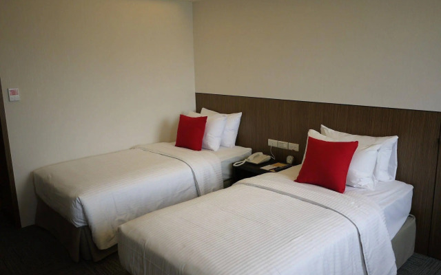Emperor Hotel