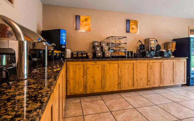 Best Western Ponderosa Lodge