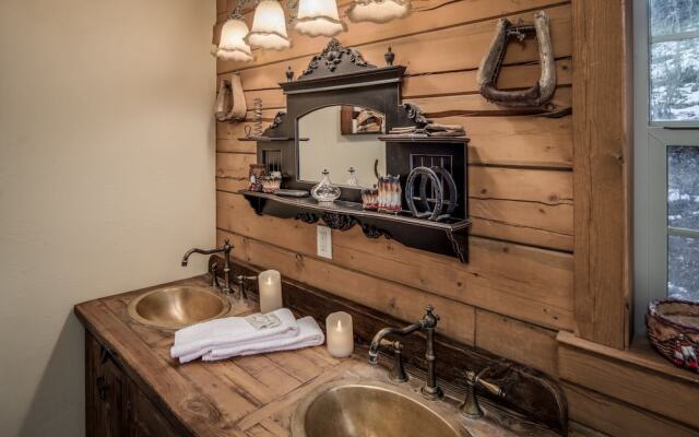 Sombras Del Bosque - Four Bedroom Cabin