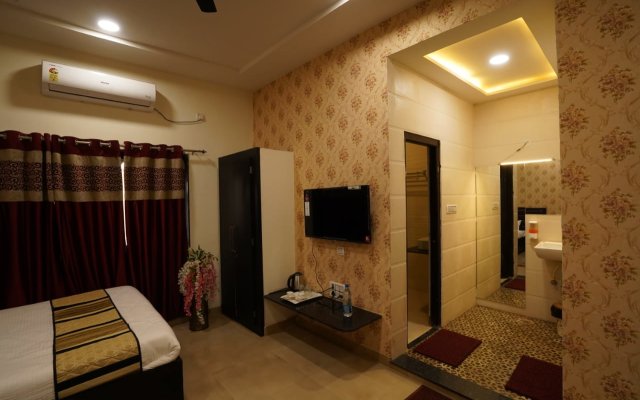 Hotel Rajwada Resort