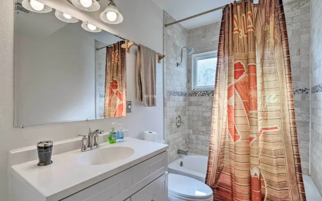 'vegas Oasis' Home w/ Pool & Spa: 7 Miles to Strip