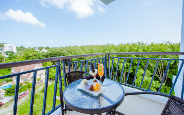 Grand Nai Harn Suites