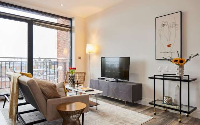 The Harlesden Escape - Spacious 3bdr Flat With Balcony