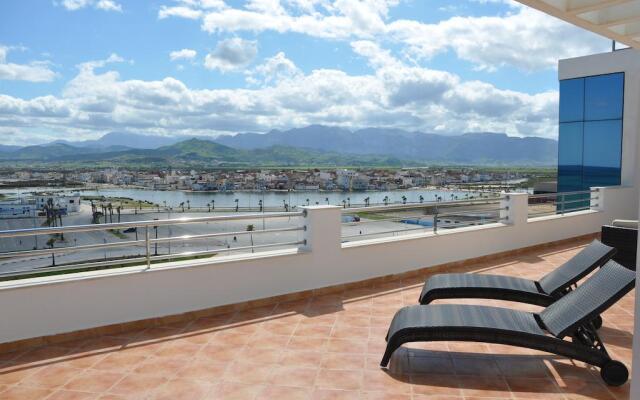 Suites Hotel Omeya
