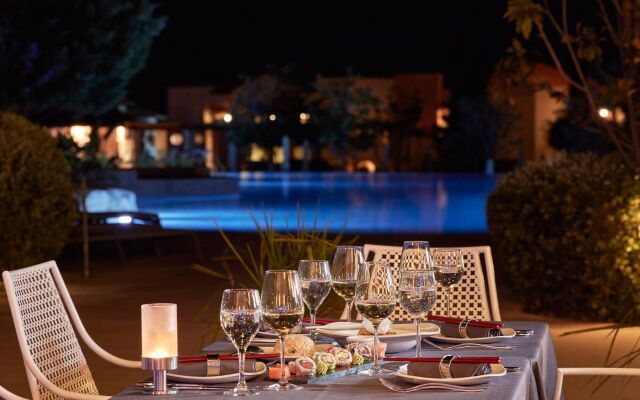 Aphrodite Hills Hotel