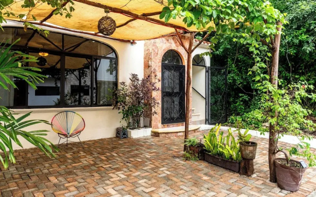 Apt with Pool & jungle in Puerto Morelos