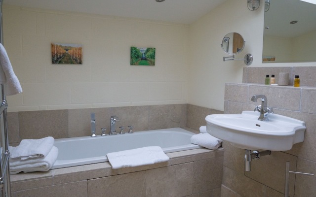 Woodchester Valley Vineyard Barns