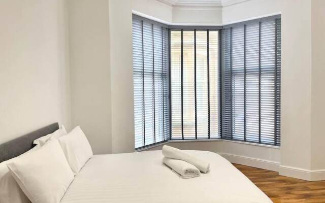 Remarkable 1-bed Apartment in Lytham Saint Annes