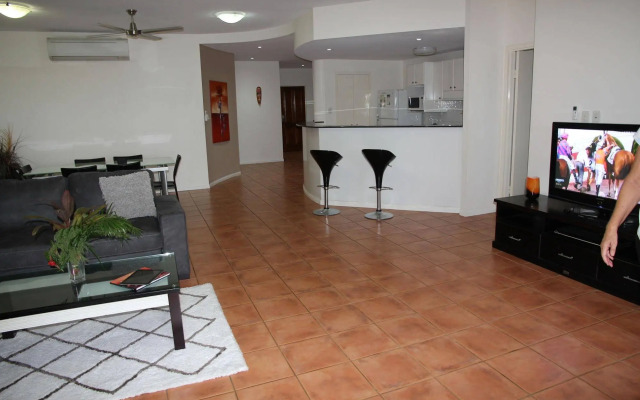 Darwin Deluxe Apartments