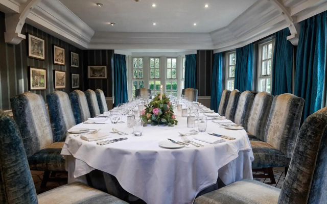 The Devonshire Arms Hotel