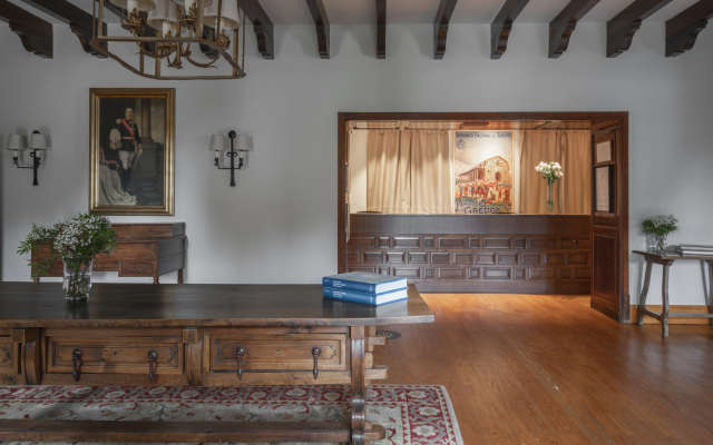 Parador De Gredos
