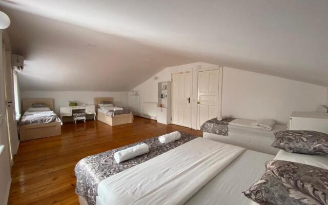 Aloft House