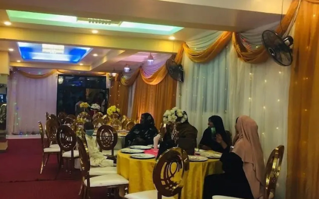 Nur Complex Hotel