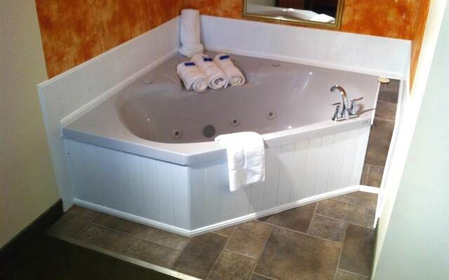 Travelodge by Wyndham Wasaga Beach