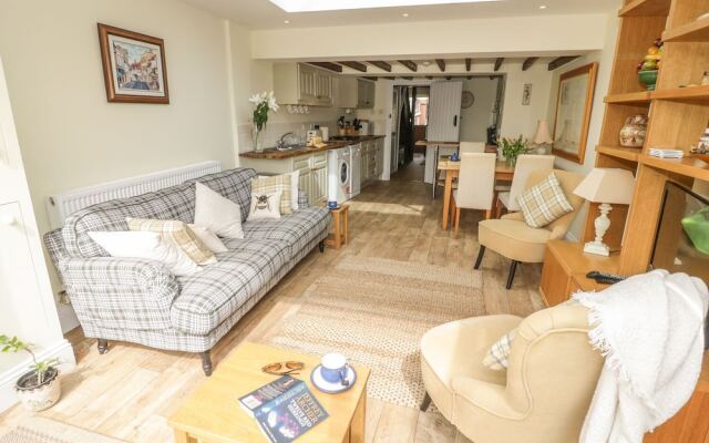 Bumble Cottage
