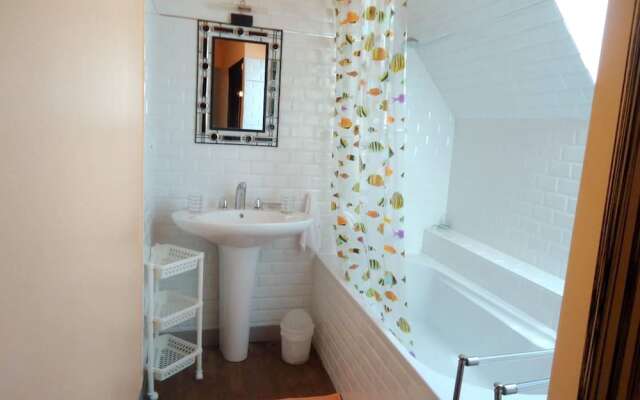 House With one Bedroom in Saint-jacut-de-la-mer, With Enclosed Garden