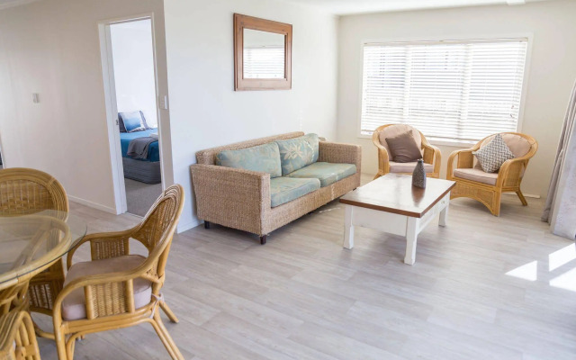 Waterfront Apartments Whitianga