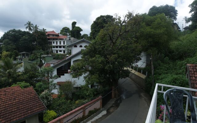 Araliya Holiday Bungalow