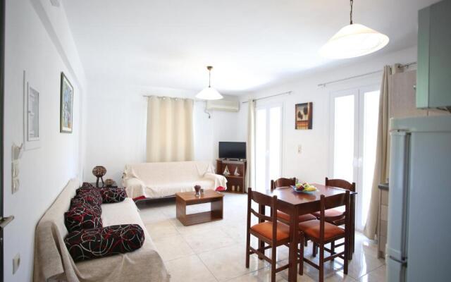 Cozy apartment in city's suburbs 1