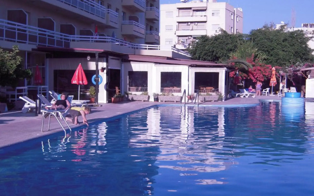 Sunquest Gardens Holiday Resort