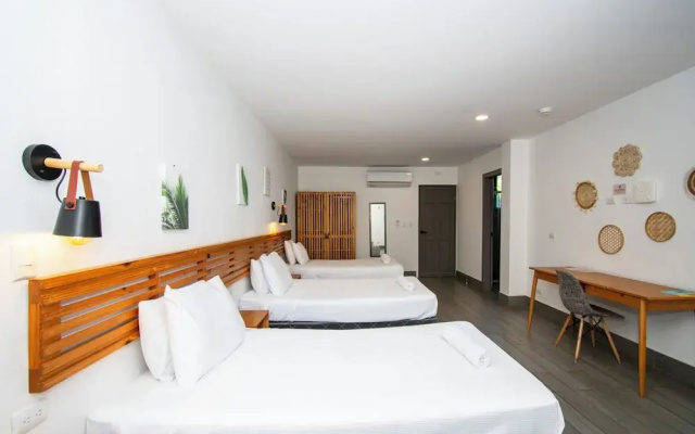 Yuli Hotel