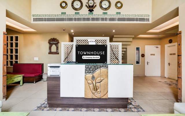 Townhouse OAK Hotel Dev Villas