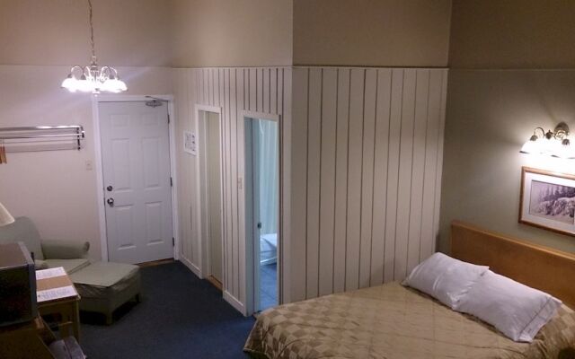 Voyager Inn