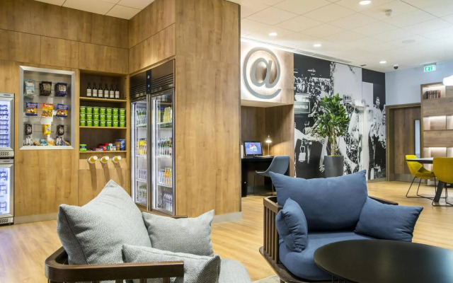 Courtyard by Marriott Edinburgh West