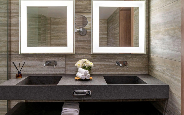 Novotel Jeddah Tahlia Street 