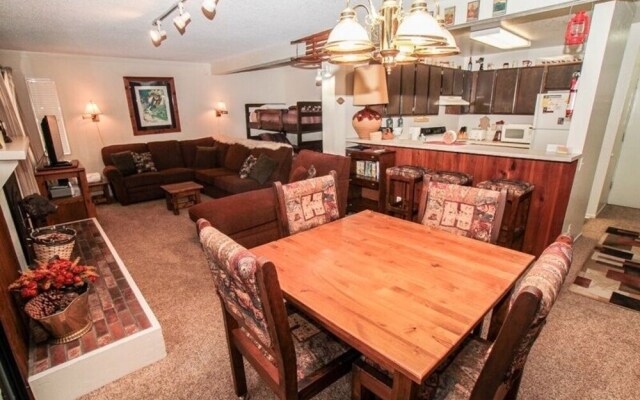 Mammoth Ski & Racquet Club #28 1 Bedroom Condo