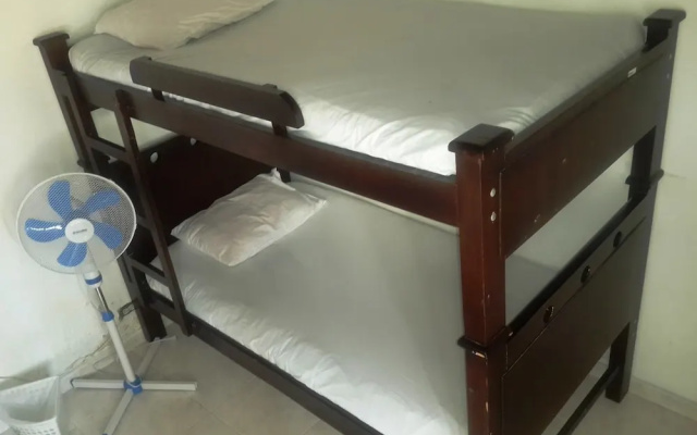 Memphis Hostal - Hostel