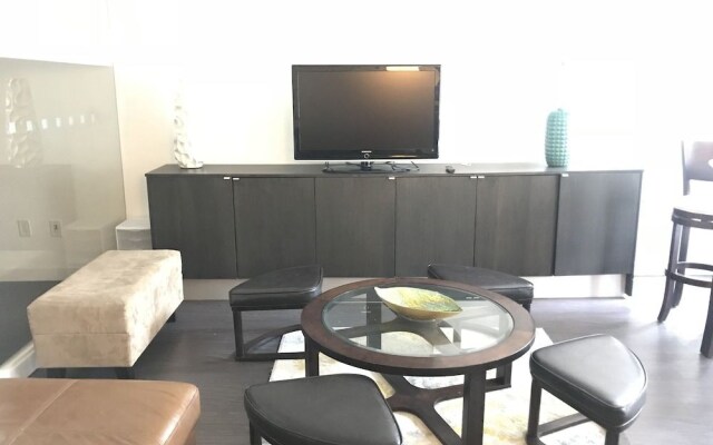 Executive Furnished Condos - Parade II