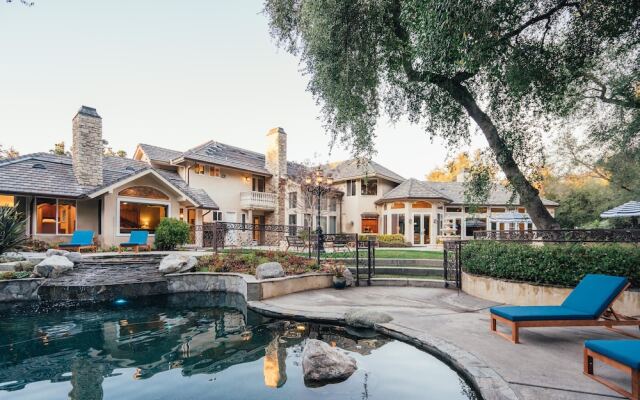 Oak Manor - Callaway