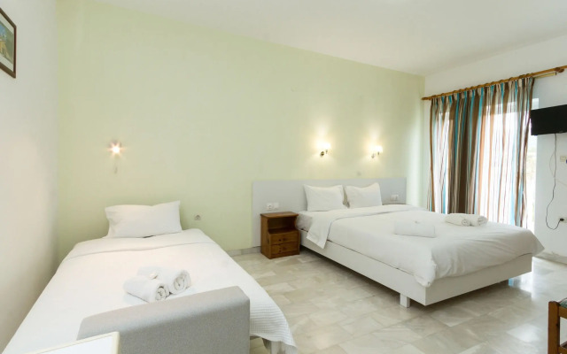 Revekka Rooms