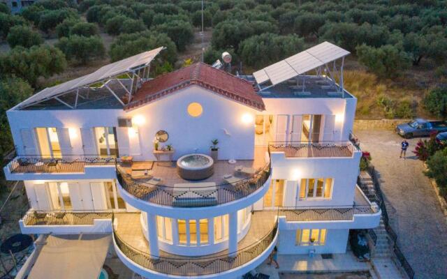 The White House Hersonissos