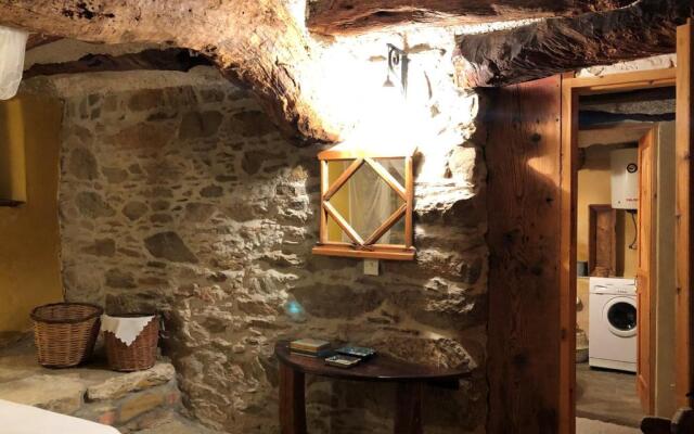 Garden House - Lovely Stone Built House with Panoramic View